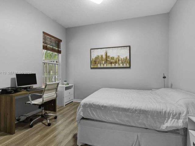 Продажа дома по адресу 2862 Irma Lake Dr - фото 7498458