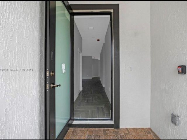 Дом в аренду по адресу 2210 Farragut St - фото 7472096