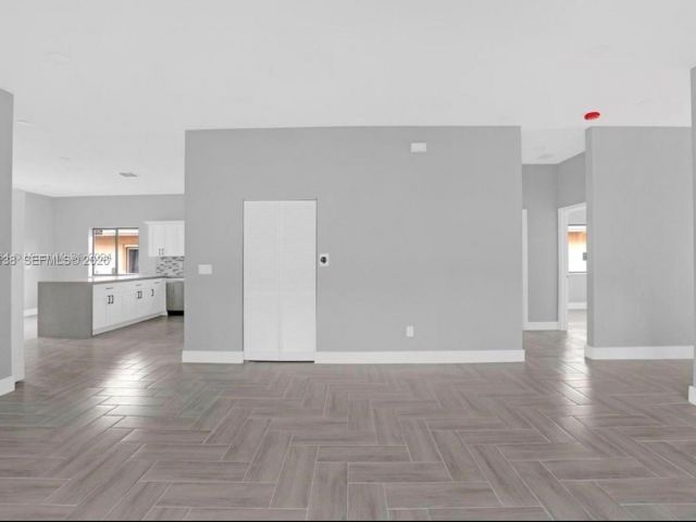 Дом в аренду по адресу 2210 Farragut St - фото 7472100