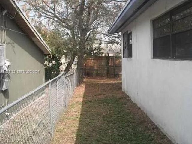 Дом в аренду по адресу 1941 NW 152nd Ter - фото 7479365