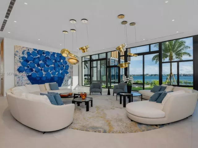 Продажа дома по адресу 6315 S Flagler Dr - фото 7516925