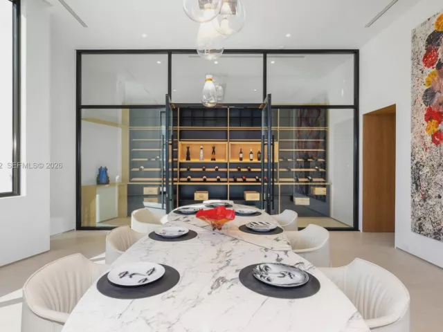 Продажа дома по адресу 6315 S Flagler Dr - фото 7516929