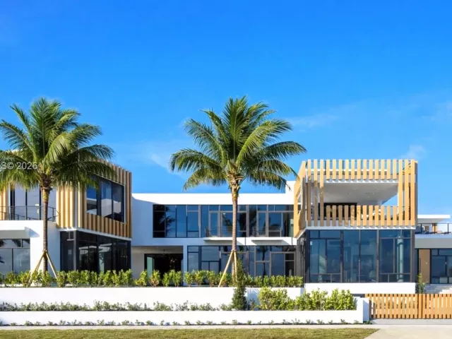 Продажа дома по адресу 6315 S Flagler Dr - фото 7516911