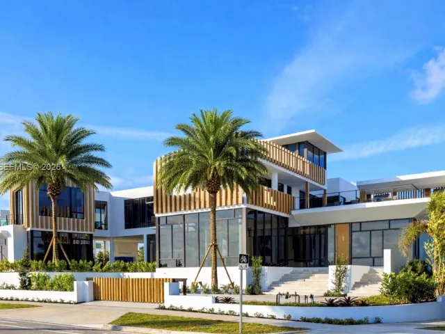 Продажа дома по адресу 6315 S Flagler Dr - фото 7516913