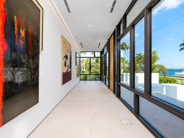 Продажа дома по адресу 6315 S Flagler Dr - фото 7516914