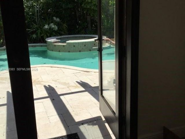 Дом в аренду по адресу 8927 Hawthorne Ave - фото 7533047