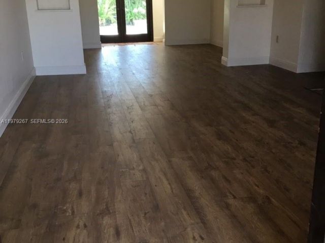 Продажа дома по адресу 8927 Hawthorne Ave - фото 7466965