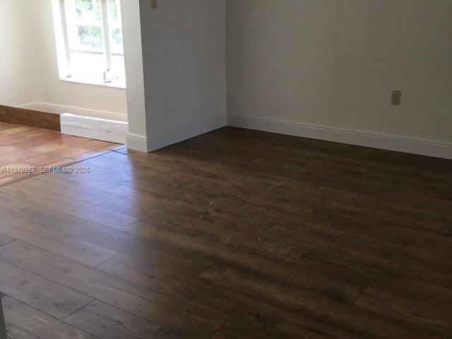 Продажа дома по адресу 8927 Hawthorne Ave - фото 7466967