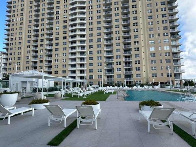 Квартира в аренду номер1011 - фото 7478901