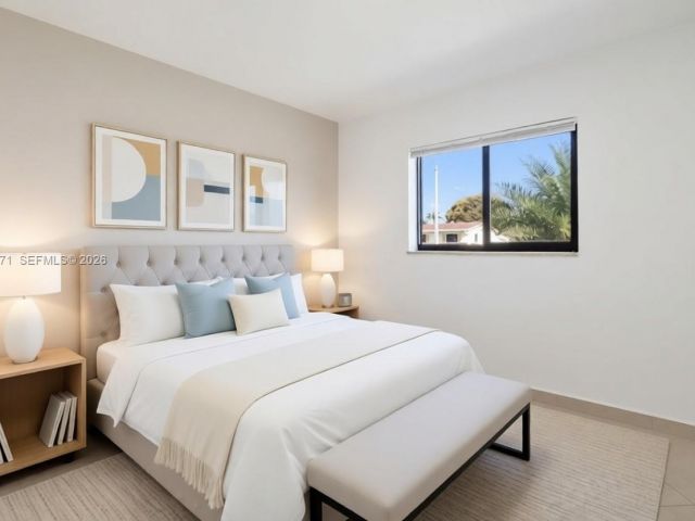 Дом в аренду по адресу 5420 NW 182nd St - фото 7479349