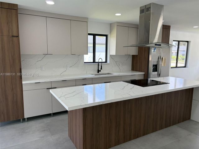 Дом в аренду по адресу 2421 NW 153rd St 0 - фото 7521681