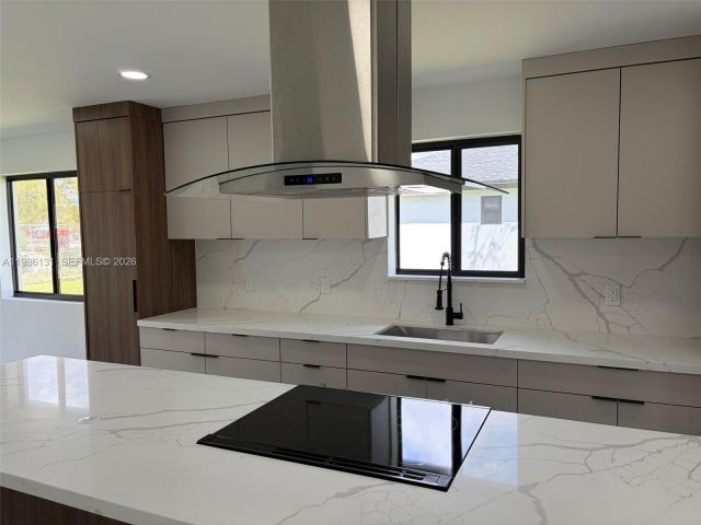 Дом в аренду по адресу 2421 NW 153rd St 0 - фото 7521684