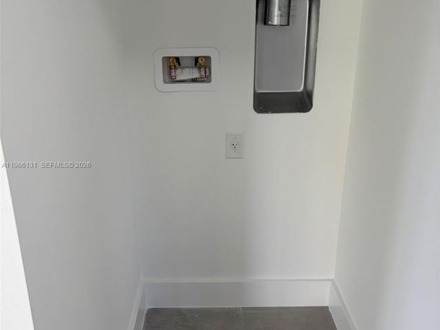 Дом в аренду по адресу 2421 NW 153rd St 0 - фото 7521688