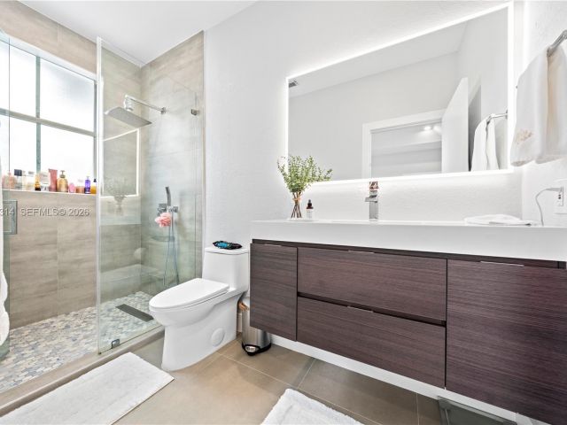 Продажа дома по адресу 7827 NW 116th Ave - фото 7532883