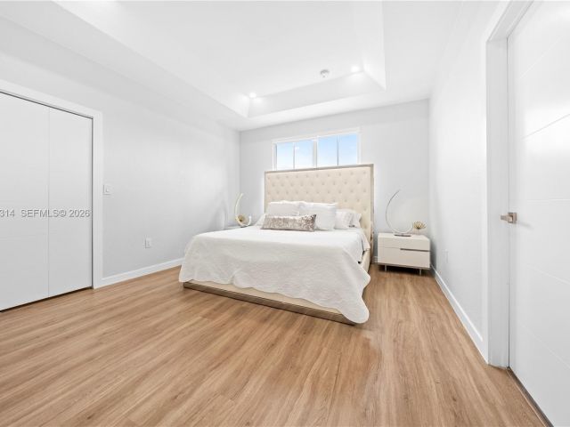 Продажа дома по адресу 7827 NW 116th Ave - фото 7532886