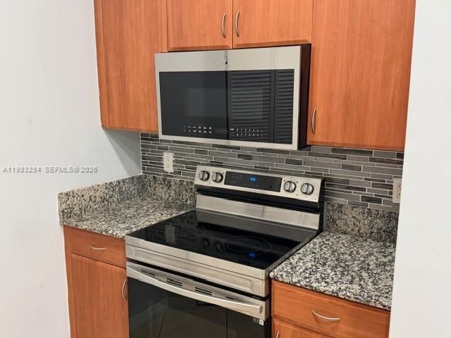 Продажа дома по адресу 2927 SW 18th Ter - фото 7481518
