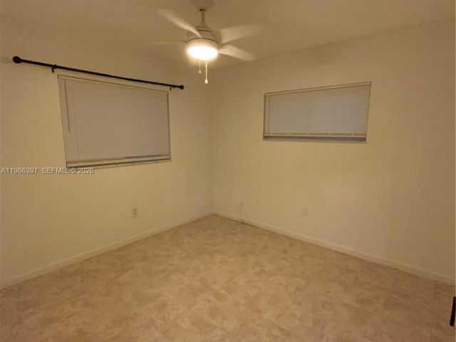 Дом в аренду по адресу 11128 Median St 0 - фото 7452909