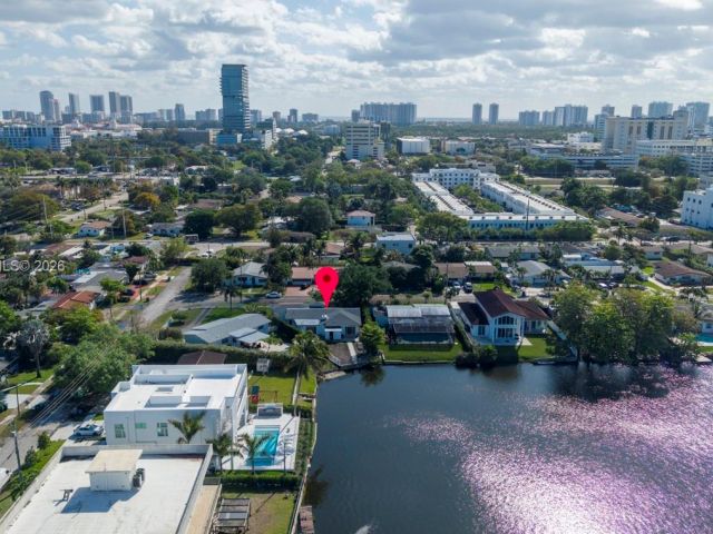 Продажа дома по адресу 21330 NE 25th Ct - фото 7520603