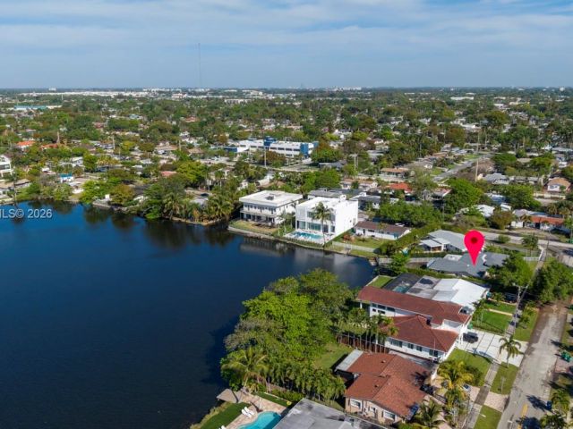 Продажа дома по адресу 21330 NE 25th Ct - фото 7520605