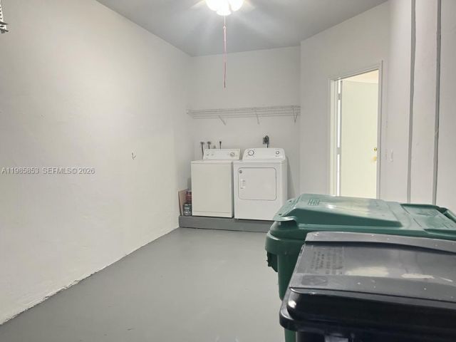 Дом в аренду по адресу 11416 NW 43rd Ter - фото 7484360