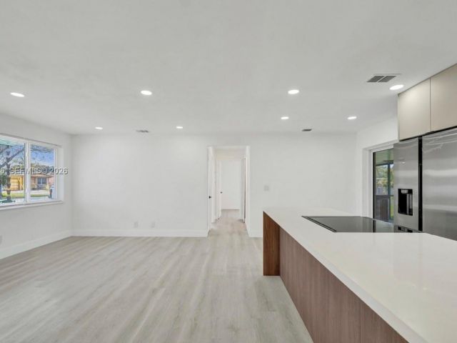 Продажа дома по адресу 5023 SW 93rd Ave - фото 7487052