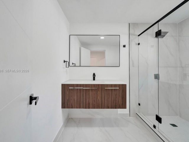 Продажа дома по адресу 5023 SW 93rd Ave - фото 7487053