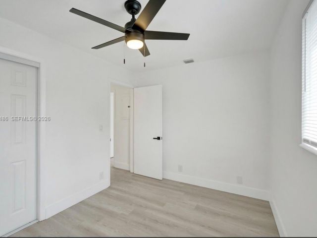 Продажа дома по адресу 5023 SW 93rd Ave - фото 7487057