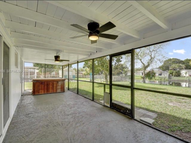 Продажа дома по адресу 5023 SW 93rd Ave - фото 7487060