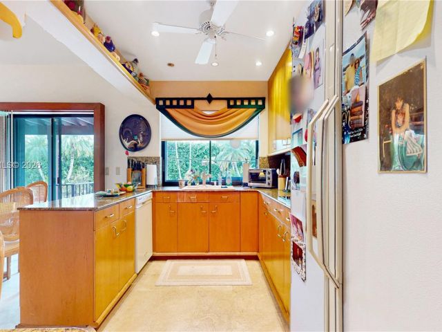 Продажа дома по адресу 10260 SW 128th St - фото 7463785