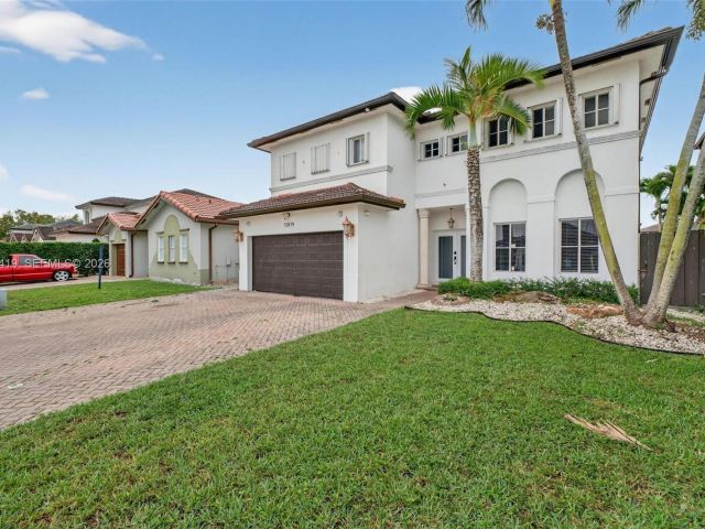 Дом в аренду по адресу 15874 SW 138th Ter 2 - фото 7501651