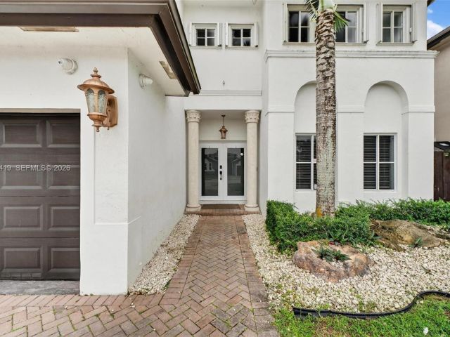 Дом в аренду по адресу 15874 SW 138th Ter 2 - фото 7501652