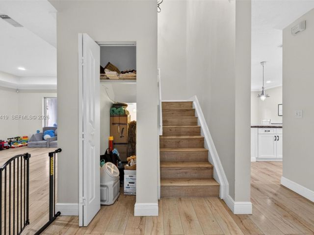 Дом в аренду по адресу 15874 SW 138th Ter 2 - фото 7501657