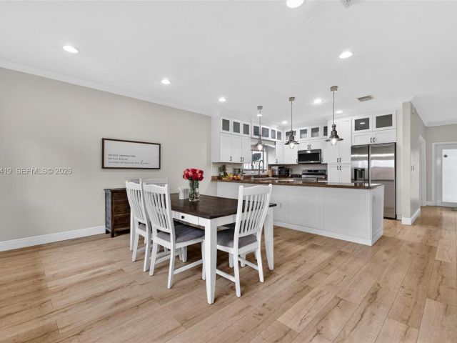 Дом в аренду по адресу 15874 SW 138th Ter 2 - фото 7501666