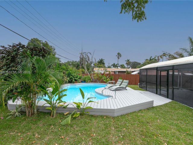 Дом в аренду по адресу 1507 Harding St - фото 7471834