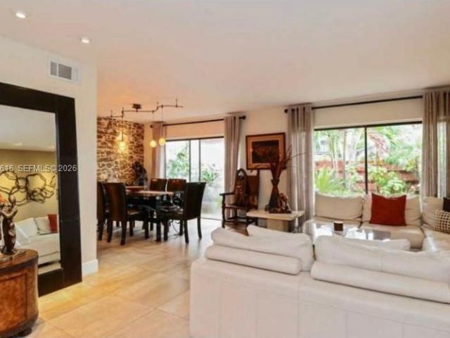 Дом в аренду по адресу 2991 Lakewood Ln 329 - фото 7528247