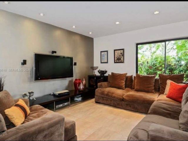 Дом в аренду по адресу 2991 Lakewood Ln 329 - фото 7528250