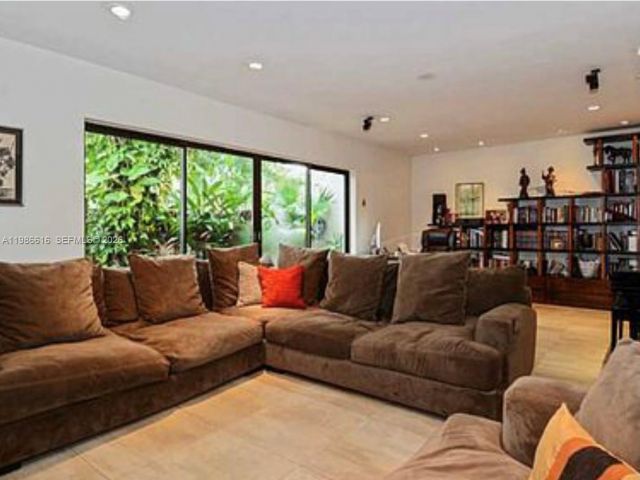 Дом в аренду по адресу 2991 Lakewood Ln 329 - фото 7528251