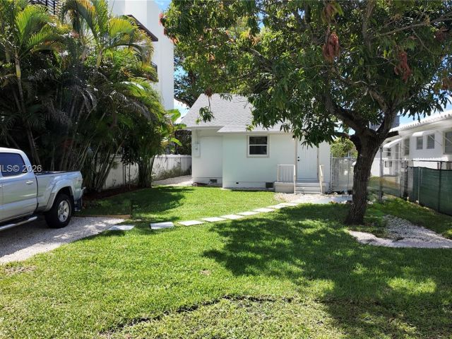 Дом в аренду по адресу 1721 Fletcher St - фото 7471857