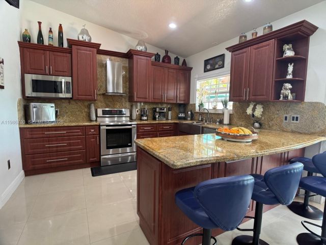 Продажа дома по адресу 14620 SW 151st Ter - фото 7515832