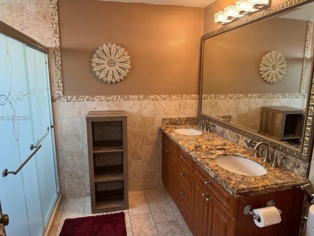 Продажа дома по адресу 14620 SW 151st Ter - фото 7515844