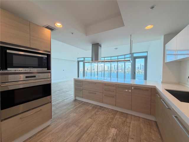 Квартира в аренду номер1211 - фото 7503498