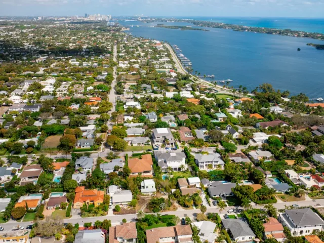 Продажа дома по адресу 145 Alhambra Place - фото 8016660