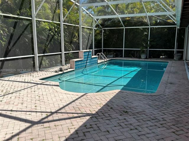 Продажа дома по адресу 10805 SW 128th Ter - фото 7518635