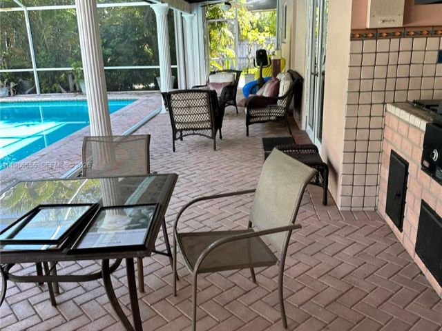 Продажа дома по адресу 10805 SW 128th Ter - фото 7518638