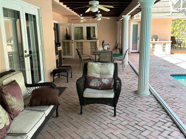 Продажа дома по адресу 10805 SW 128th Ter - фото 7518640