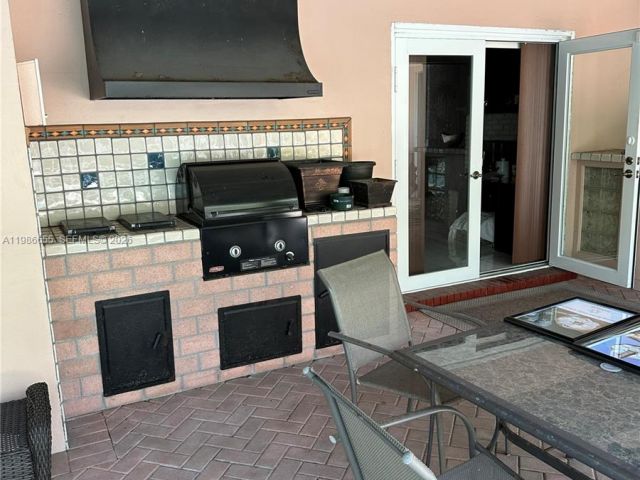 Продажа дома по адресу 10805 SW 128th Ter - фото 7518645