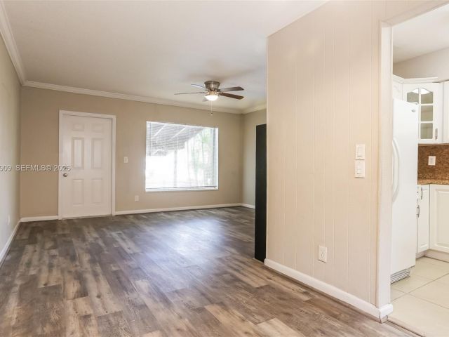 Дом в аренду по адресу 1078 NE 157th St - фото 7480532