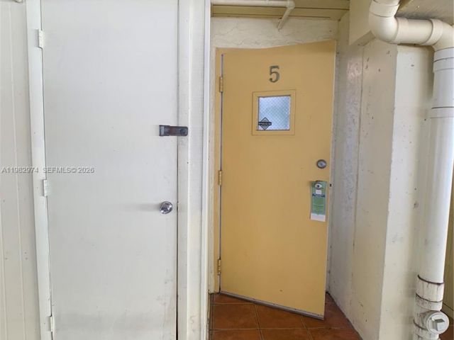 Дом в аренду по адресу 1853 Jefferson Ave 5 - фото 7525460