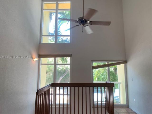 Дом в аренду по адресу 1853 Jefferson Ave 5 - фото 7525466