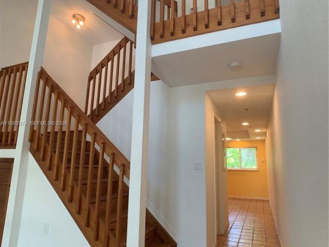 Дом в аренду по адресу 1853 Jefferson Ave 5 - фото 7525467